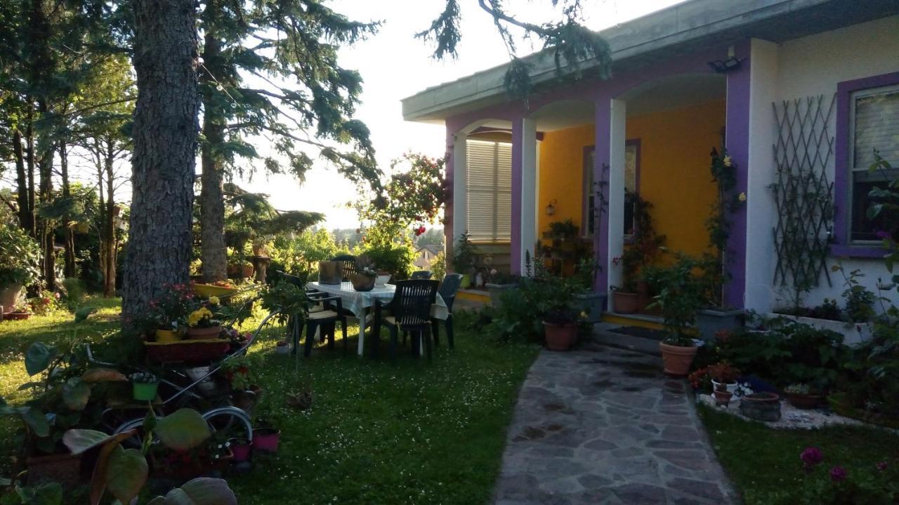 Bed and Breakfast Nel Giardino Di Oz Fornovo di Taro Exterior foto