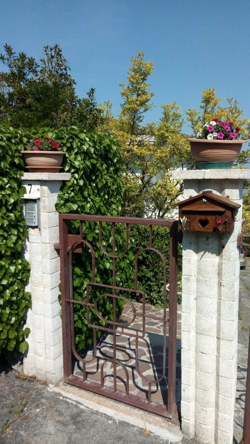 Bed and Breakfast Nel Giardino Di Oz Fornovo di Taro Exterior foto