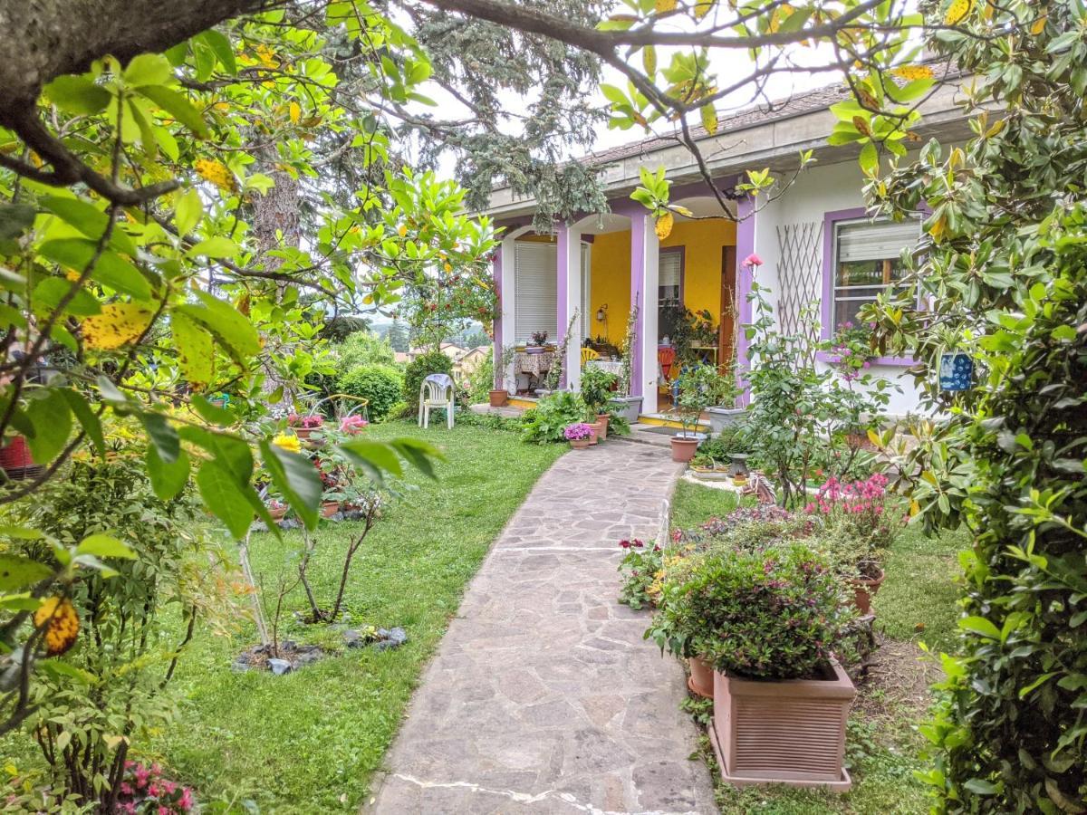 Bed and Breakfast Nel Giardino Di Oz Fornovo di Taro Exterior foto